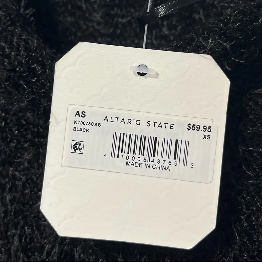 NWT Altar’d State Cropped fuzzy Black sweater size XS - Picture 3 of 6